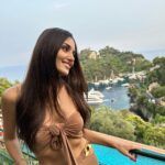 Hande Erçel Instagram – Paradise 🌼 Portofino, Italy