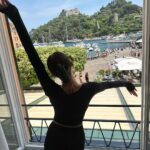 Hande Erçel Instagram - 🫠 Portofino, Italy