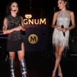 Hande Erçel Instagram - Cannes’da başlayan Haz dolu Magnum yolculuğumuzu dün akşam İstanbul’daki partimizle taçlandırdık! Gündüzün enerjisi ve gecenin gizemini her an kutladığımız bu yolculukta bizimle olan herkese kocaman bir teşekkür 🧡💜 @magnumturkiye #HazHiçBitmesin @idiletisim 🤍