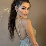 Hande Erçel Instagram - It’s @ozgurmasur baby! 🥂 And my blondie @ondertiryaki 💕 My precious @gianvitorossi 💜 As always @nilayko & @yasemineke 🤍