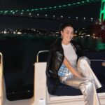 Hande Erçel Instagram - Post 🦴