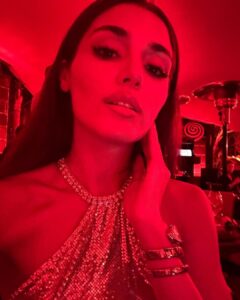 Hande Erçel Instagram - 🪩
