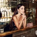Hande Erçel Instagram - @maisonvalentino 🖤 @pomellato 🤍 @nicolasgerardin 🤍 Thank you 💫 @inankirdemir Thank you 💫 @nilayko Thank you💫 @yigit