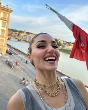 Hande Erçel Instagram - 🤩🫠🤭