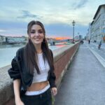 Hande Erçel Instagram - 🕶️