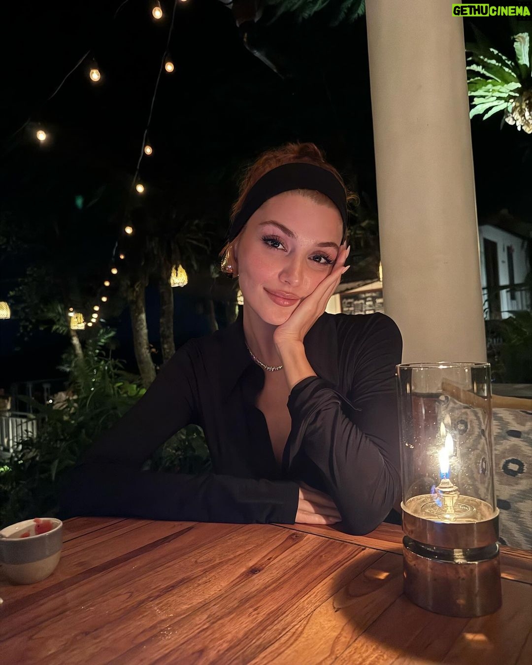 Hande Erçel Instagram - 😘🐌 Bali, Indonesia