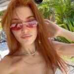 Hande Erçel Instagram - 🍊🌻🐝🥕🥭 #reklam değil çok içten bir tavsiye 🤍 Bali, Indonesia