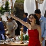 Hande Yılmaz Instagram - buraya böyle gülmekle ilgili bişiler…🤞🏻🌹