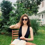 Hande Yılmaz Instagram - gerçekten okuyorum ya akdjf