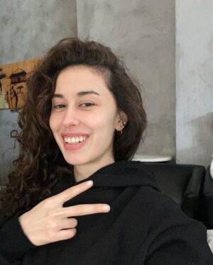 Hande Yılmaz Instagram - provalardan…👀🤍 #münasebetsiz