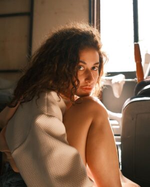 Hande Yılmaz Instagram - provalardan…👀🤍 #münasebetsiz