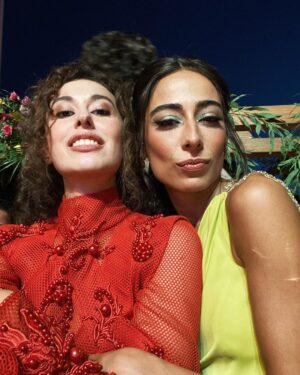 Hande Yılmaz Instagram - yine canım @zuleyhakuru ❤️