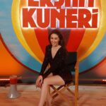 Hande Yılmaz Instagram - Netflix’te yayında♥️ @ersankuneri ne şanslıyım 🧚🏻‍♀️ @netflixturkiye