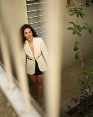 Hande Yılmaz Instagram - @theframesamiaksu 🤍