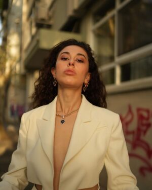 Hande Yılmaz Instagram - @theframesamiaksu 🤍