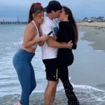 Hannah Stocking Instagram - Tag someone obsessed w/ their phone 🤣🤳 (Part 2)
