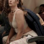 Hannah Stocking Instagram - Economy seats be like.. 💺✈️🤣 @youngla @younglaforher @nikeeolivera