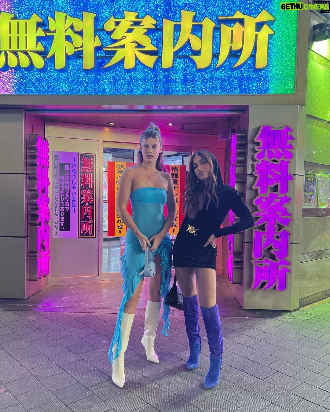 Hannah Stocking Instagram - Girls trip to Tokyo 🇯🇵😻 Tokyo Japan