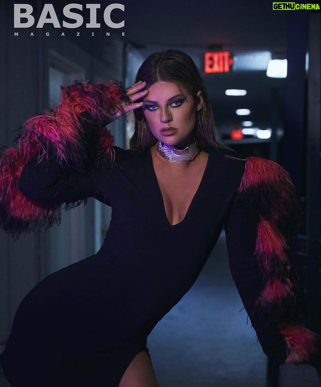 Hannah Stocking Instagram - ITS FINALLY OUT! It’s a such an incredible honor to be the cover of the BASIC 20th Anniversary Issue ⭐️ This shoot was a dream and a magical collaboration. 🥹 thank you @novakaplan & @jacksonchong_ for making this happen! Publication: BASIC Magazine @basic_magazine Editor-In-Chief: Viktorija Pashuta @viktorija_pashuta CFO, Producer: Jackson Chong @jacksonchong_ Photographer: Jana Schuessler @janaschuessler Stylist: Nikko Panti @nikkopanti Hair: Lovette Limones @lovettecandice Makeup: Nova Kaplan @novakaplan Makeup Assistant: Karla Bonilla @karlabonillamua Set Design: Amy Theresa Toolen @_amytheresa_ Videographer: George Masin @perspectiveout