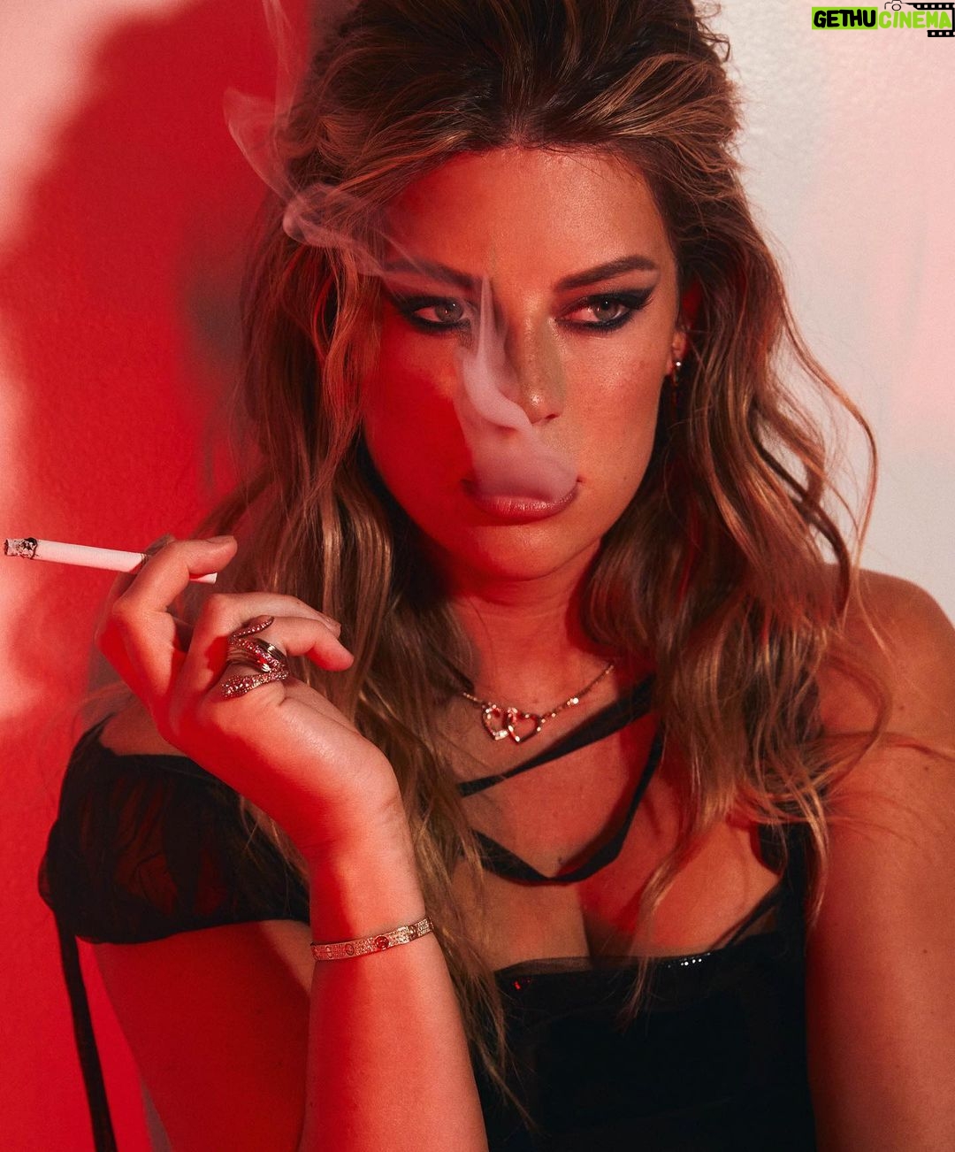 Hannah Stocking Instagram - ITS FINALLY OUT! It’s a such an incredible honor to be the cover of the BASIC 20th Anniversary Issue ⭐️ This shoot was a dream and a magical collaboration. 🥹 thank you @novakaplan & @jacksonchong_ for making this happen! Publication: BASIC Magazine @basic_magazine Editor-In-Chief: Viktorija Pashuta @viktorija_pashuta CFO, Producer: Jackson Chong @jacksonchong_ Photographer: Jana Schuessler @janaschuessler Stylist: Nikko Panti @nikkopanti Hair: Lovette Limones @lovettecandice Makeup: Nova Kaplan @novakaplan Makeup Assistant: Karla Bonilla @karlabonillamua Set Design: Amy Theresa Toolen @_amytheresa_ Videographer: George Masin @perspectiveout