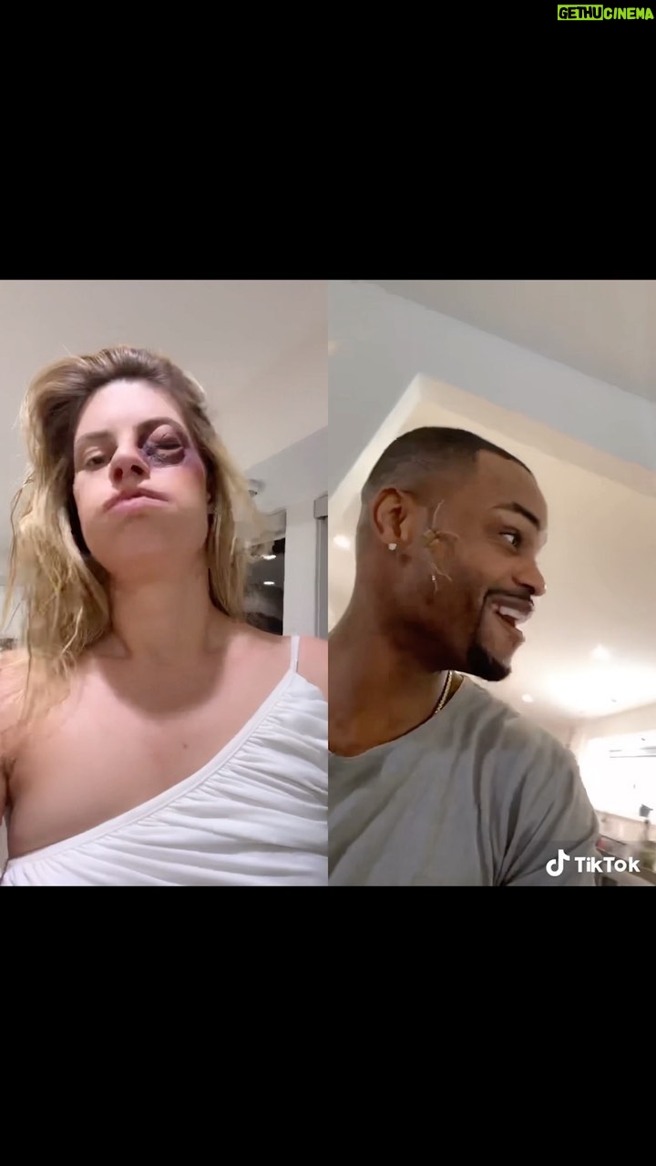 Hannah Stocking Instagram - I almost knocked myself out 😭🤣 @kingbach