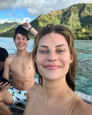 Hannah Stocking Instagram - It seems like we’ve been here for almost a month by everything we’ve accomplished in just a few days! Thanks to @coralgardeners we’ve over come fears, completed challenges, developed lifelong friendships, and most importantly, planted corals! We have been the craziest Malakas the island of Mo’orena has ever seen! 

Thank you so much @coralgardeners for having us ! We support your mission! 

*siri play Left Hand Free by alt-j!*

📸 🌊 @anthonykdo