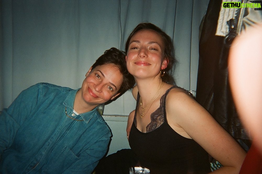 Hanna van Vliet Instagram - disposable camera captured some indisposable moments in LA and NY 🥰 New York - Los Angeles