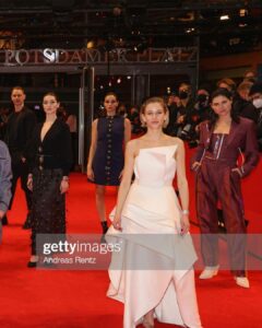 Hanna van Vliet Instagram - EUROPEAN SHOOTING STARS 2022 🌟🌟🌟🌟🌟🌟🌟🌟 Thank you so much @europeanfilmpromotion for this ADVENTURE with so many inspring people. For instance my 9 fellow European ganz geiler “shooties” CHECK THEM OUT because they all rock in making (we love) European cinema. 🔥@mariereuther @evinahmad @souheila.yacoub @gracijafilipovic @emilio_sakraya_ @timonsturbej @anamariavartolomei_ @joaonunesmonteiro @clare.dunnebear 🔥 And so many talks, casting directors, dinners, crazy glamorous red carpets and beautiful films at the @berlinale. It was a great honor. Love you @solidbasemanagement, heeeel erg bedankt @filmsfromthenetherlands en lieve @idoabram, and thanks for taking such good care of us @magi_go and team. I hope we’ll be back next year um ein bisschen echte Berlinale Party zu machen weet je wel. #europeanshootingstars #berlinale #solidbasemanagement #europeanfilmpromotion 📸 @gettyimages @andreas.rentz Berlinale - Berlin International Film Festival