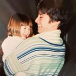 Hanna van Vliet Instagram - HAPPY INTERNATIONAL WOMEN’S DAY. ❤️‍🔥✊ Temidden van al het fysieke, mentale en systemische geweld tegen vrouwen in de wereld, is het ook belangrijk onszelf en elkaar te vieren. Juist omdat wij het privilege hebben dat (relatief) zorgeloos te kunnen doen. Dus bij deze een aantal belangrijke dappere grappige leuke coole vrouwen (v/x) in mijn leven. Die allemaal op hun eigen manier inspirerend of een voorbeeld voor me zijn.😍 Mijn moeder, mijn zussies, mijn verkering, mijn vrienden en vriendcollegas. En een foto van de Feminist March, want we moeten nog steeds de straat op, ons uitspreken en doneren aan organisaties die vrouwen bijstaan die het minder goed hebben dan wij. xxxxxxx International Women's Day 2023