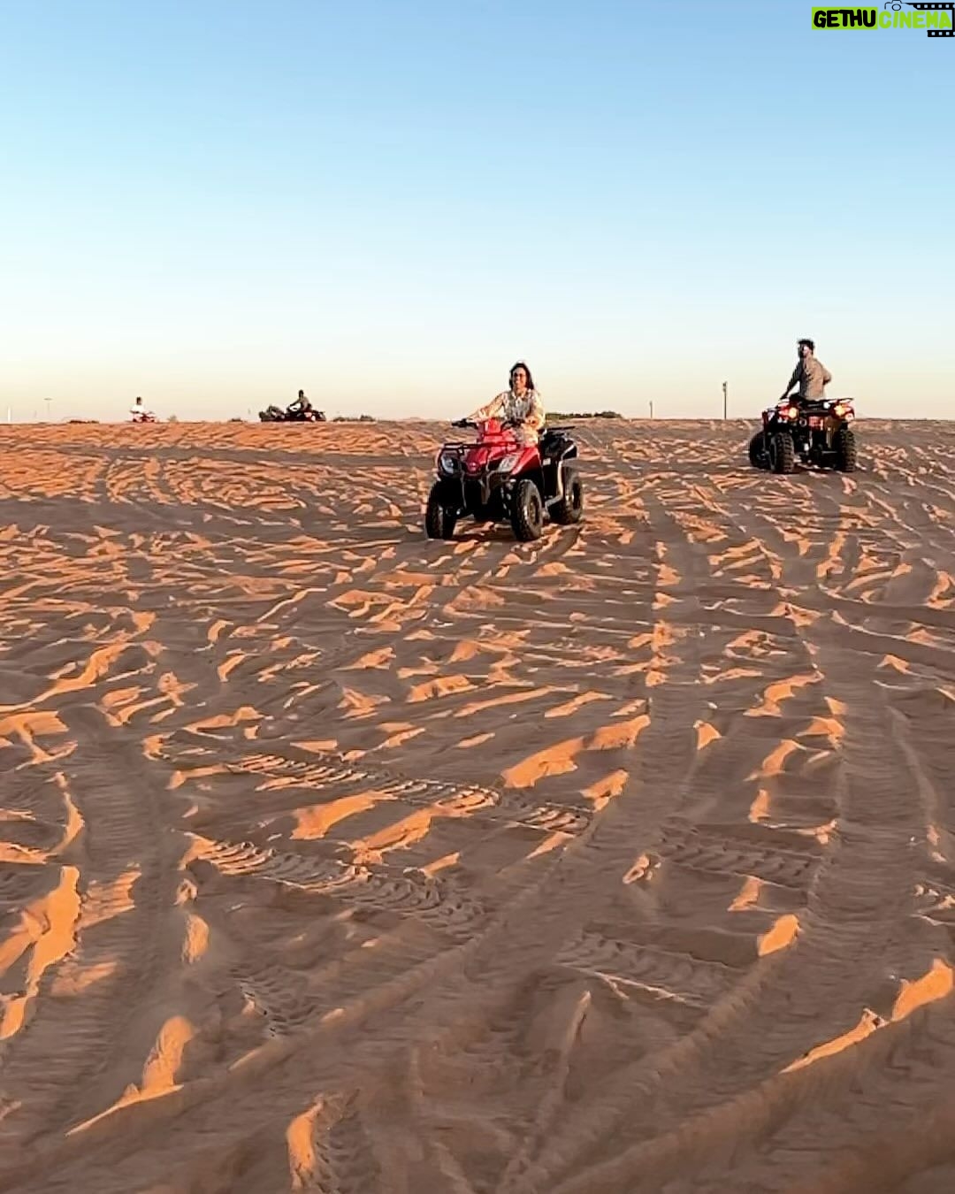 Haripriya Instagram - Dubai was 🔥🤍🏜️🐪 . . #Haripriya #haripriyasinger #dubai #desertsafari #desert Desert Safari Dubai