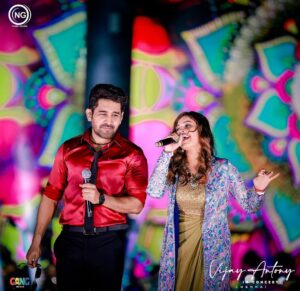 Haripriya Instagram - “Vijay Antony Live In Concert - Chennai ” 🎤 Ft. @haripriyasinger 💫 @vijayantony @noiseandgrains @gangmedia_offl @karya2000 @itisveer @thirdeyephotographyy #vijayantony #OGVibe #noiseandgrains