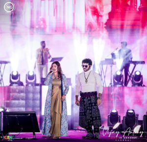 Haripriya Instagram - “Vijay Antony Live In Concert - Chennai ” 🎤

Ft. @haripriyasinger 💫

@vijayantony @noiseandgrains @gangmedia_offl @karya2000 @itisveer @thirdeyephotographyy 

#vijayantony  #OGVibe #noiseandgrains