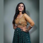 Haripriya Instagram - Outfit : @styl_chennai ✨💛💚 Makeup : @bhavyamakeupartistry Hair : @___dhana__makeupartist__
