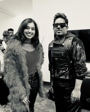 Haripriya Instagram - 🧿This year I get to share the stage with my idols💫Grateful for all the moments. Thank you god 🤍thanks to all the Music directors and artists for believing in me✨
.
.
#Haripriya #haripriyasinger 
#2023 #grateful #peace #love