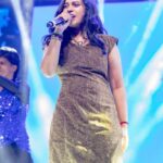 Haripriya Instagram - 💥Party with premgi live in trichy! 23.12.2023 Pc: @desteek.photography 📸 . . @btosproductions @nigal_ #Haripriya #haripriyasinger #concert #live #music Trichy
