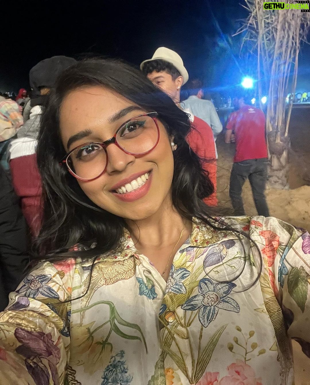 Haripriya Instagram - Dubai was 🔥🤍🏜️🐪 . . #Haripriya #haripriyasinger #dubai #desertsafari #desert Desert Safari Dubai