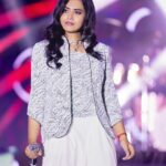 Haripriya Instagram - Party with premgi live - Coimbatore 24/12/2023 @mediacircleindia @btosproductions . . . #Haripriya #haripriyasinger #concert #live Coimbatore, Tamil Nadu
