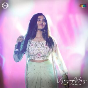 Haripriya Instagram - “Vijay Antony Live In Concert - Coimbatore ” 🎤

Ft. @haripriyasinger 💥

@vijayantony @noiseandgrains @gangmedia_offl @karya2000 @itisveer @onlynikil 

@rent2rig @shopatdecibel @a2z4events @uptownconfetti_ @prozonemallcoimbatore 
@madhampatty_pakashala @thirdeyephotographyy 

#vijayantony  #OGVibe #noiseandgrains