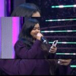 Haripriya Isai Instagram - So beautiful 😍 watch fully...akka singing...2 um fav song.. #haripriya #favsong #favperson ..@haripriyaa_official . Like and share and comment ✨🙏 Don't repost without my permission ❌ *No copyright pls 🚫 Like and share and comment ✨ Elame en akka tha ❤️ @haripriyaa_official ..