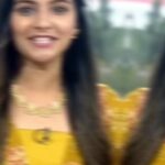 Haripriya Isai Instagram - நறுமுகயே நறுமுகயே நீ ஒரு நாள் நில்லாய் @haripriyaa_official 😍 #love #speech #lovesong #90's #tending #trendingreel #viral #viralsong #viralvideo #haripriya #nandini #haripriyaa_forever #follow #like