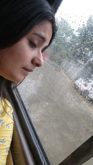 Haripriya Isai Instagram - Kadhalai serpathae mazhaiyin velaiya💞