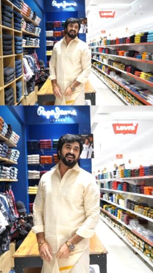 Haripriya Isai Instagram - Kanja Poovu kannalae...
.
.
.
#actor#model#suntv#serial#suntvserial#ethirneechal#kathir#vibhu#legendsaravanastore