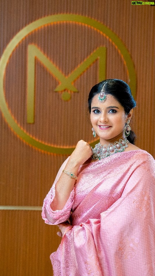 Haripriya Isai Instagram - Get ready for a sparkling Diwali celebration with @malabargoldanddiamonds I recently visited 📍Malabar Gold & Diamonds, to explore their jewellery and festive offers! • 100mg gold coins with purchase of every Rs 30000 on gold jewellery* • Upto 30℅ off on diamond value* • Upto 30℅ off on wastage of gemstone and polki jewellery* Offers valid till 19th November *T&C Apply. Visit a store near you and experience it yourself. #MalabarGoldandDiamonds #FestiveCollection #FestiveJewellery #DiwaliShopping