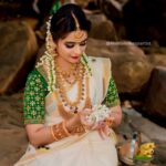 Haripriya Isai Instagram - Sun tv எதிரநீச்சல் serial Beautiful Actress: @haripriyaisai MUA: @meerumakeupartist Jewels: @studiobluefashions Photography: @redstudio1989