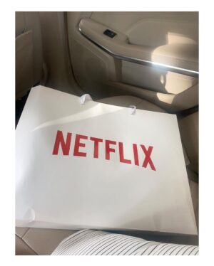 Harleen Sethi Instagram - When “Kohrra” finally cleared up 😬

Celebrating the triumph of art, belief, hard work, patience & commitment to excellence !! Thankyou @netflix_in for getting us all together for a celebration that was due 🥂🥳

KOHRRA SUCCESS PARTY 🎈 
#SudipSharma @barunsobti_says @randeepjha @diggi_sisodia @gunjitchopra @monika__shergill @tanyabami @officialcsfilms @polome_b @ankitmalik3 

P.S: Really missed rest of the cast & crew 🙃♥️