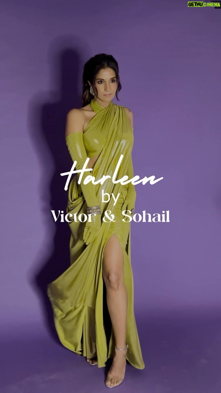 Harleen Sethi Instagram - Fashion light @itsharleensethi ✨ For the screening of #sultansofdelhi . Outfit @labeld Styled by @stylingbyvictor @sohail__mughal___ Accessories @goldenwindow @ascend.rohank @ishhaara Hair @sunny_hairr Makeup @makeupbyvinod Video edited by @mayank_ashish