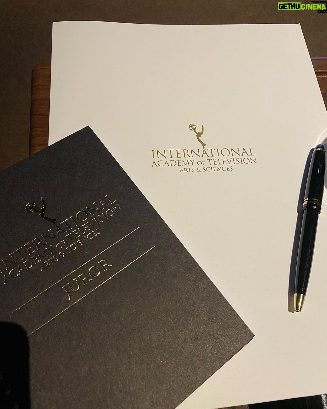 Harleen Sethi Instagram - Cos it’s the last day of a very special year, there’s something I’m very grateful for, feel honoured by and proud of, that it happened to me so early on in my acting journey- The absolute privilege of being a JURY MEMBER for the INTERNATIONAL EMMY’s 2023. Thanks to @iemmys @samkhan @juggernaut_in10 for this incredible opportunity & platform where I got to be on the other side & judge for myself looking at all these incredible performances by incredible artists - “What is it that makes a particular performance stand out?”. We weren’t allowed to discuss & had to rely on our own understanding of ‘the art of acting’.. and honestly what it came down to after watching varied portrayals of characters by actors I dint quite know was that it all boils down to one thing- “How does he/she make me feel?” Its also what we as humans leave behind.. Our Legacy- ‘How do we make people around us feel?’ 2023 is about to end, so let’s celebrate all our learnings from this year, be grateful for all that we achieved & failed at & take kindness, compassion, empathy & generosity forward to 2024.. Let’s make each other feel more loved, more supported & more cared for.. let’s work towards leaving behind “our true legacy!!” A shoutout to my fellow panelists that are leaving their own kind of legacy behind @tillotamashome @amrutasubhash @radhikamadan @atika.chohan @nupurasthana @nimishalok @reginaacassandraa @tejkarran @madhoknikhil @manjitsachdev @manishatripathi11 @baljitcsingh #Jury #InternationalEmmyAwards2023 #Grateful #2023youbeauty #OnwardsandUpwards #LandmarkMoment #LivingmyDream #SpreadLove