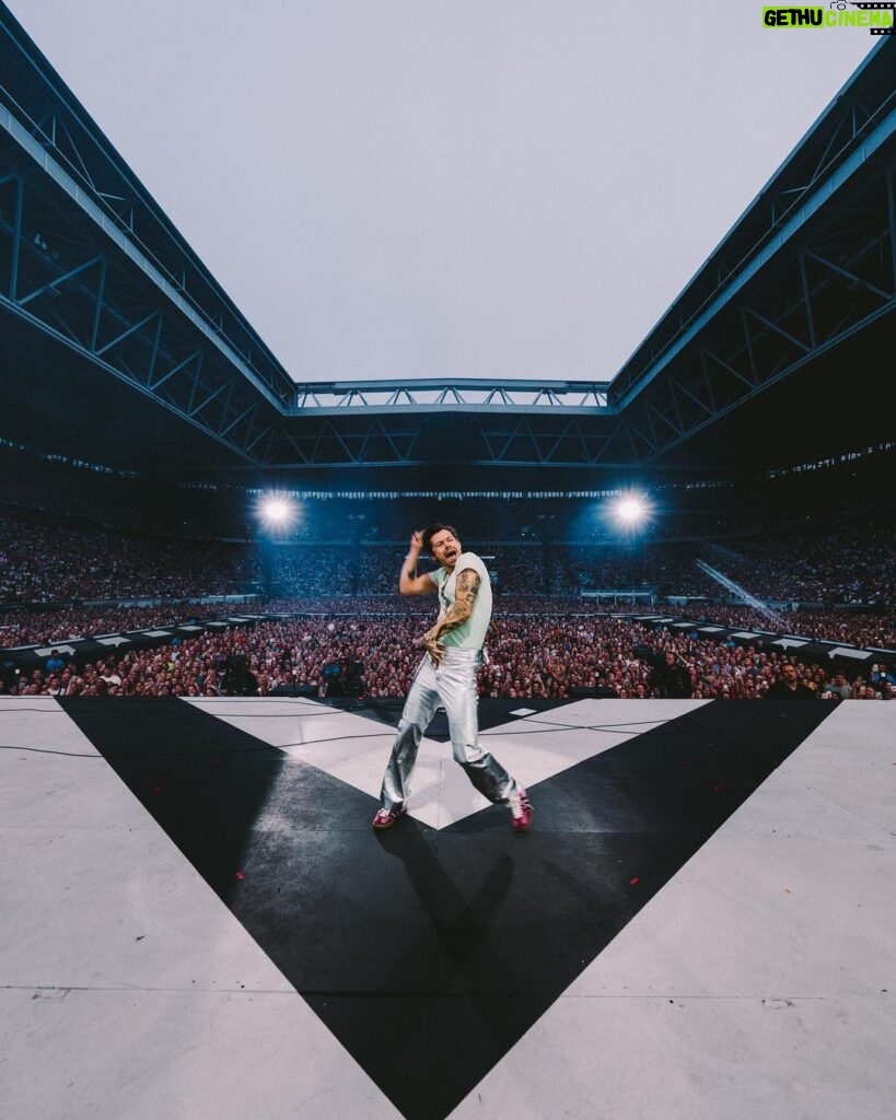 Harry Styles Instagram - Love On Tour. Düsseldorf I. June, 2023.