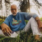 Harry Styles Instagram – Mick Fleetwood for Shroom Bloom. Find your Pleasing.