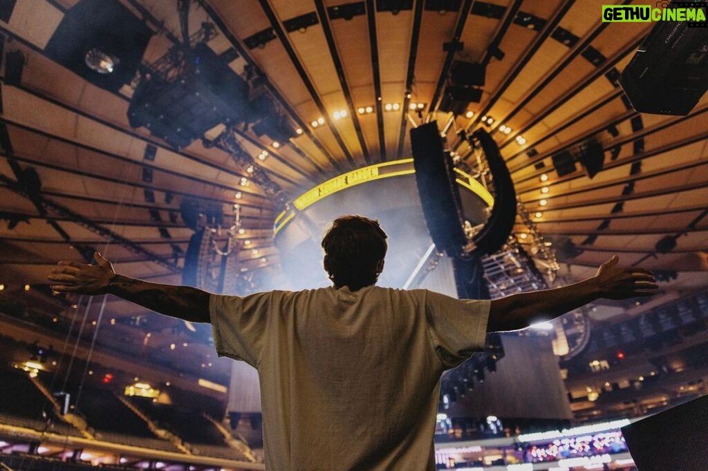 Harry Styles Instagram - Love On Tour. New York City, NY.